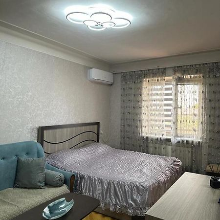 Yerevan Nice Apartment With Balcony For Rent Bagian luar foto